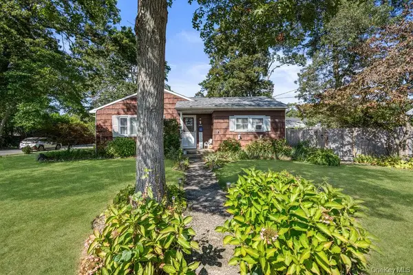 209 Claremont Avenue, West Babylon, NY 11704