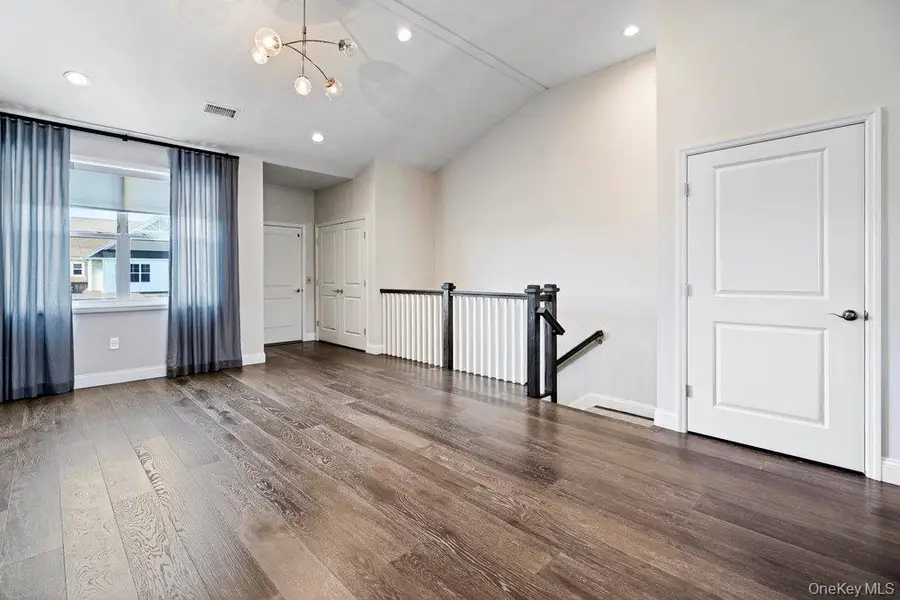 295 Silver Timber Drive, Yaphank, NY 11980 - Image #3