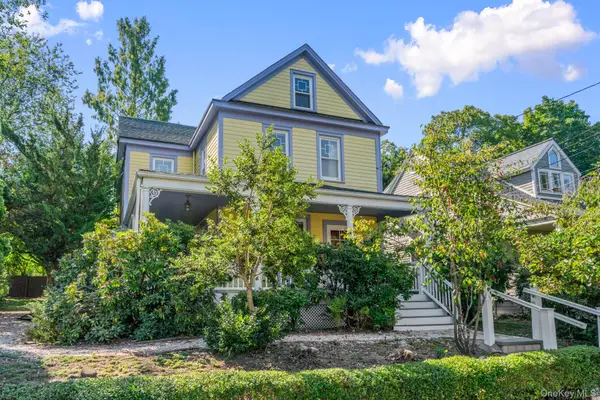 86 Elm Street, Huntington, NY 11743