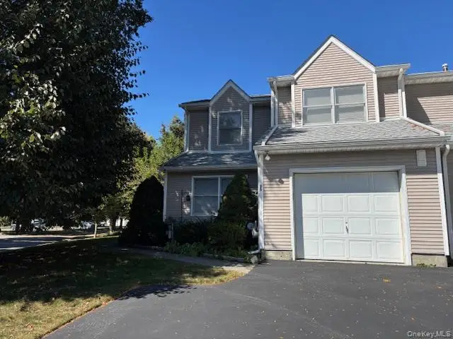 35 Deer Crossing Drive, Fishkill, NY 12524 - Image #2