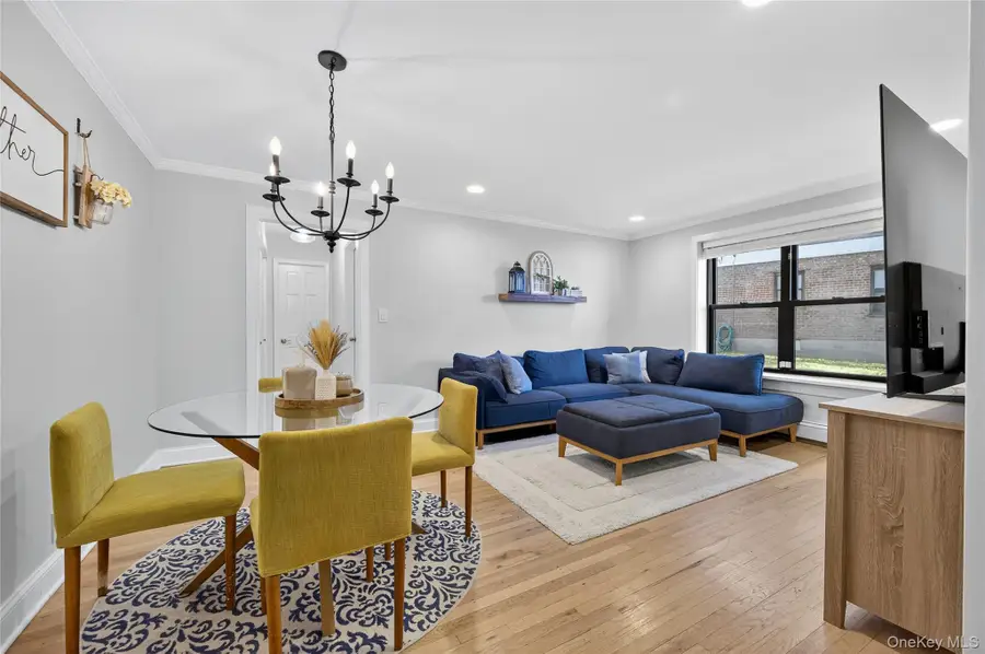 8 Terrace Circle #1B, Great Neck, NY 11021 - Image #2