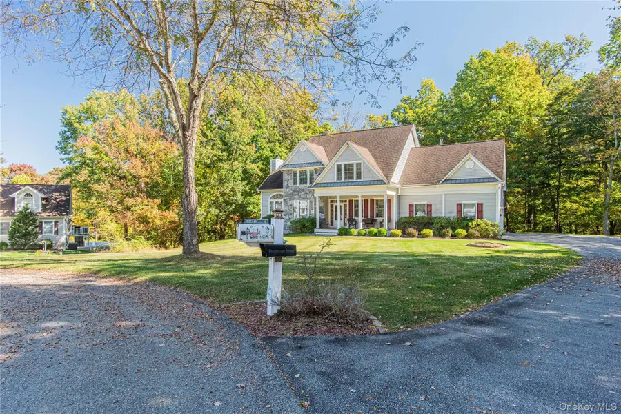 16 Avalon Court, Hopewell Junction, NY 12533 - Image #3