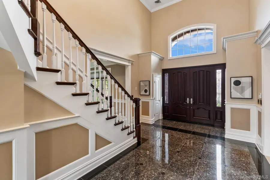 11 Buckingham Court, Muttontown, NY 11791 - Image #3