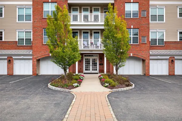 736 Regency Drive, Fishkill, NY 12524