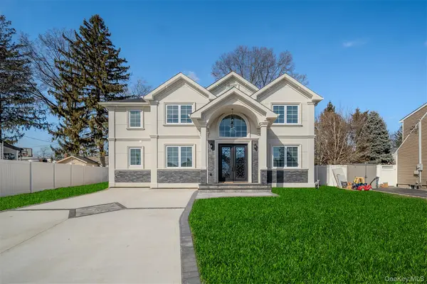 68 Spruce Street, Hicksville, NY 11801