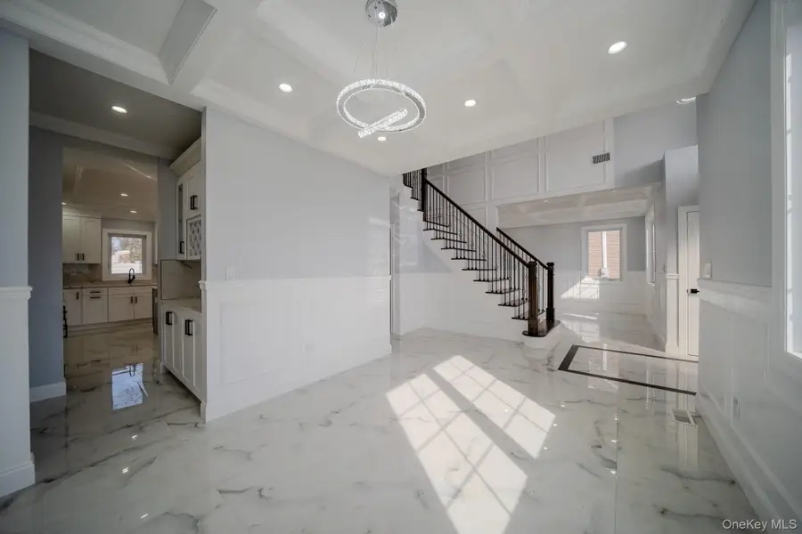 68 Spruce Street, Hicksville, NY 11801 - Image #3