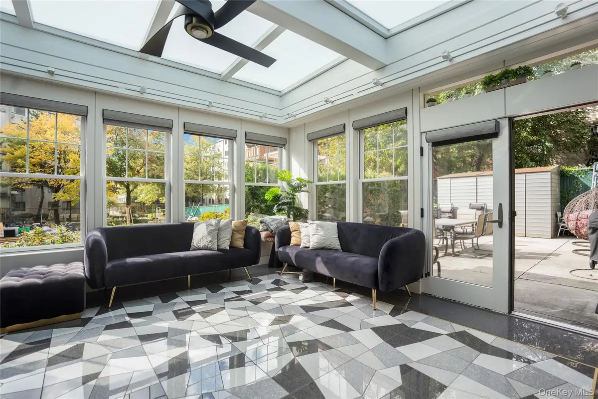 570 Bedford Avenue #1, Brooklyn, NY 11249 - Image #1