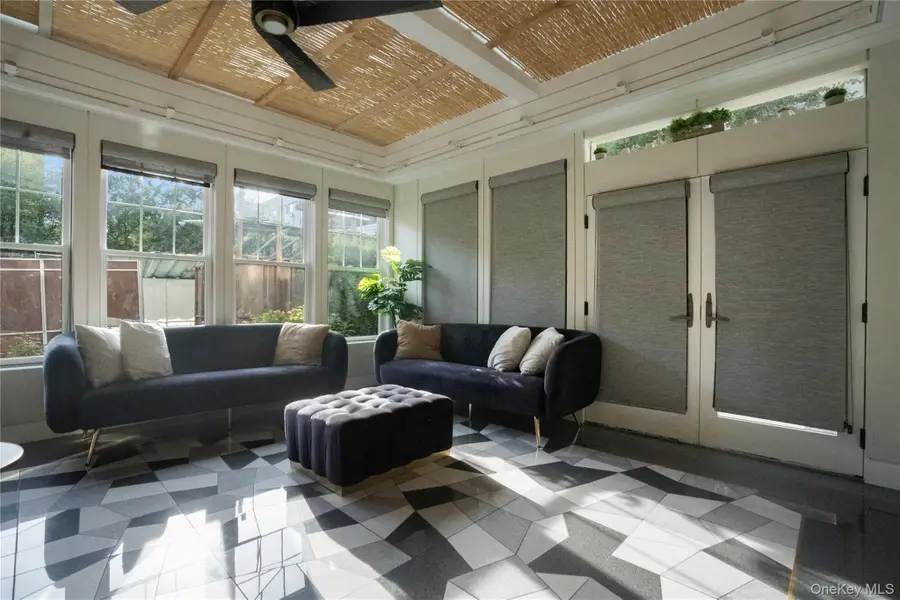 570 Bedford Avenue #1, Brooklyn, NY 11249 - Image #3