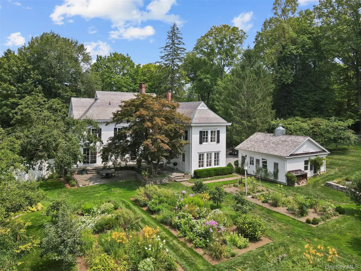 21 Katonah's Wood Road, Katonah, NY 10536 - Image #1