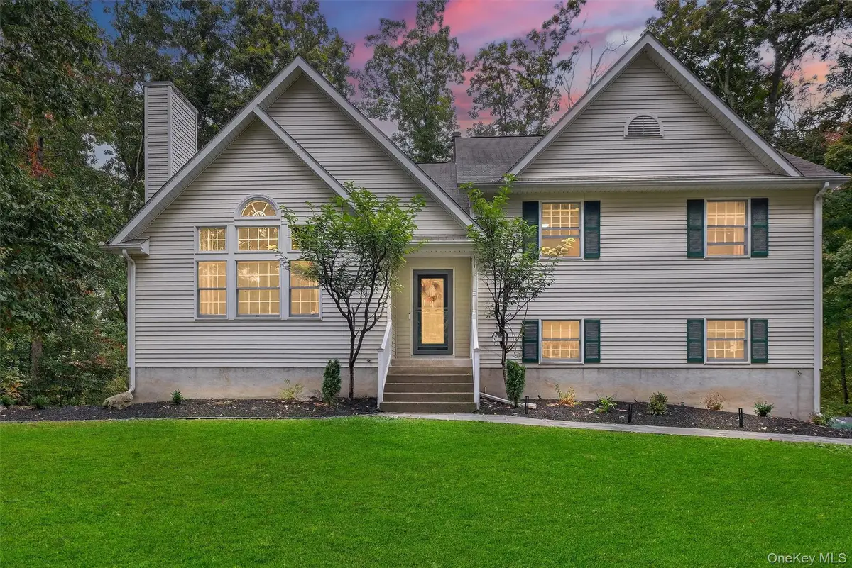 264 Lauer Road, Poughkeepsie, NY 12603 - Image #1