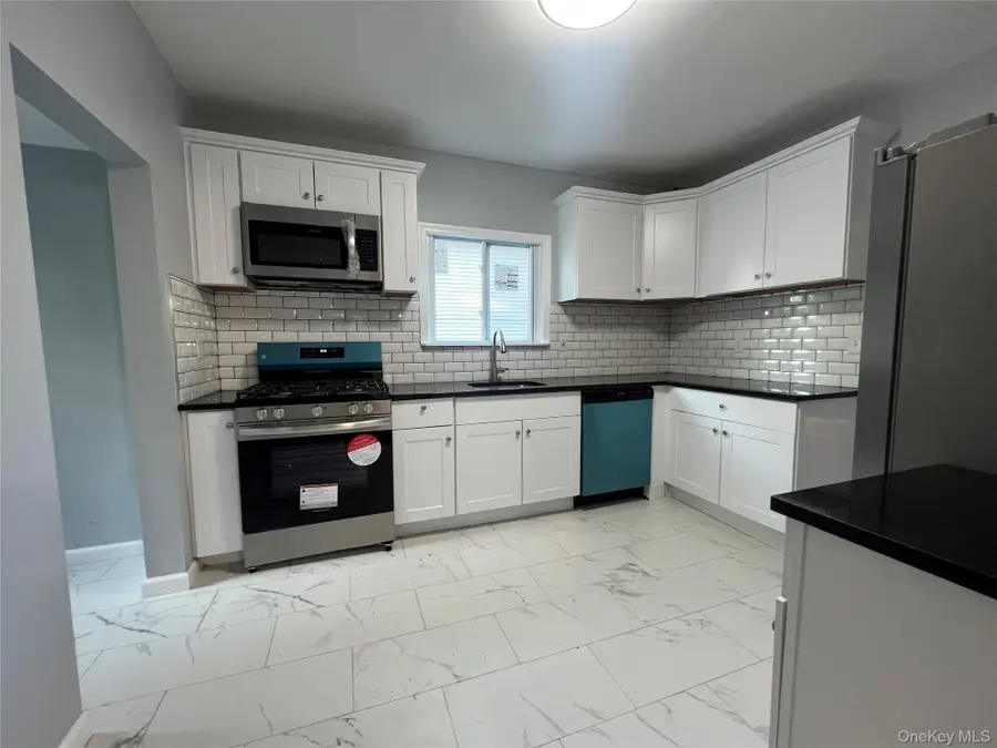 53 Richmond Place, Middletown, NY 10940 - Image #2