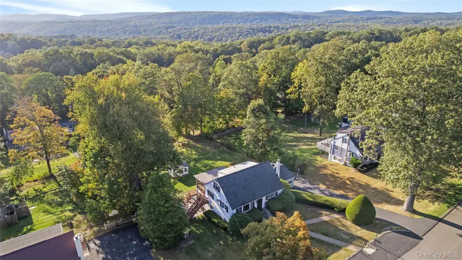 3755 Valleyview Street, Mohegan Lake, NY 10547 - Image #2