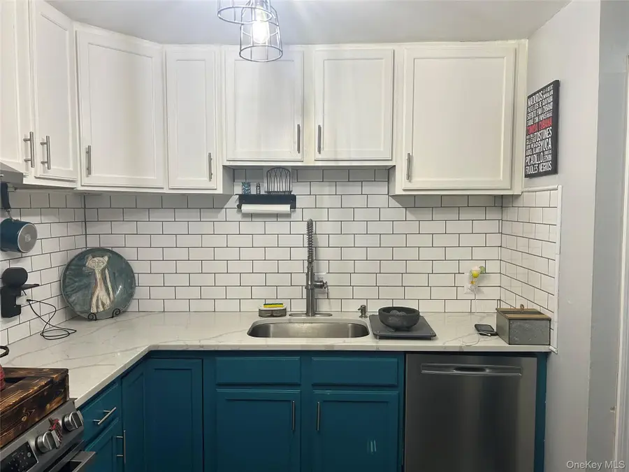 102 Fox Run Lane, Carmel, NY 10512 - Image #2