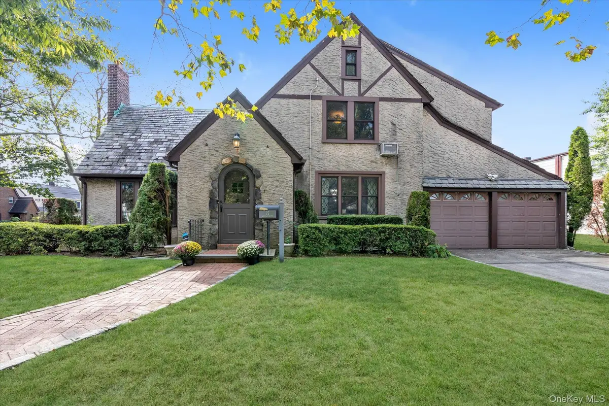 37 Massachusetts Boulevard, Bellerose, NY 11001 - Image #1