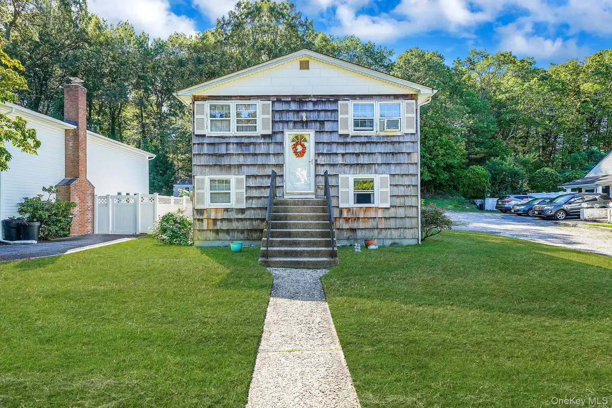 394 Central Islip Boulevard, Ronkonkoma, NY 11779 - Image #1