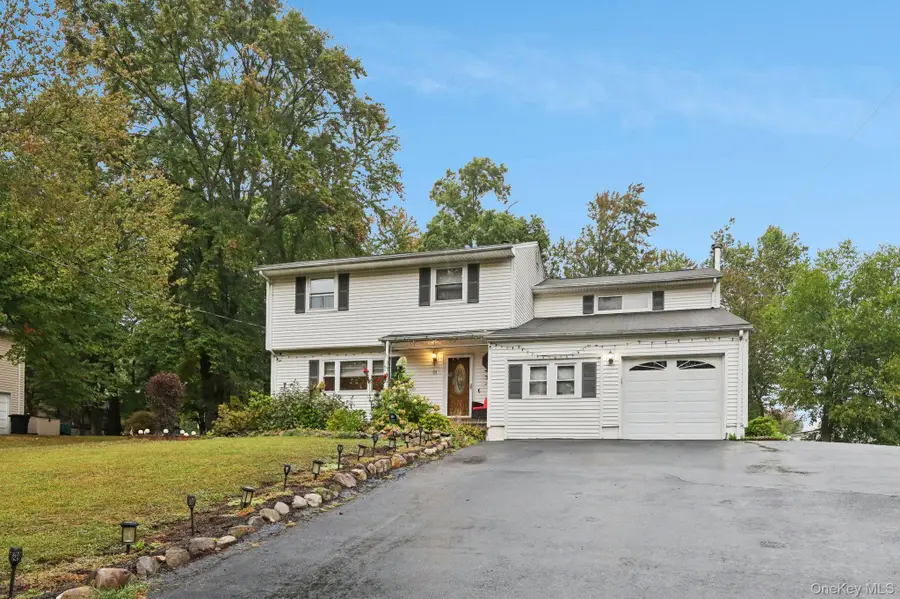 21 Zabella Drive, New City, NY 10956 - Image #2