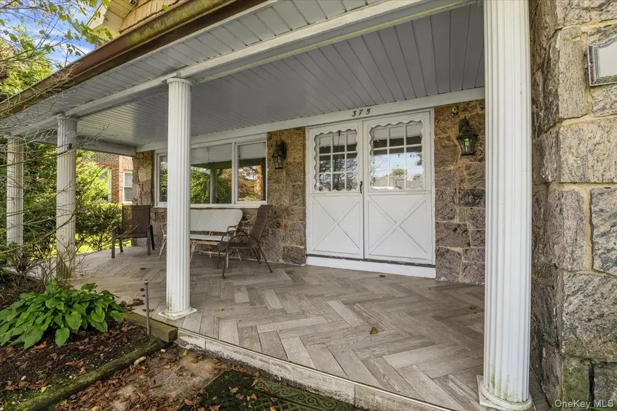 375 Broadway, Lawrence, NY 11559 - Image #2