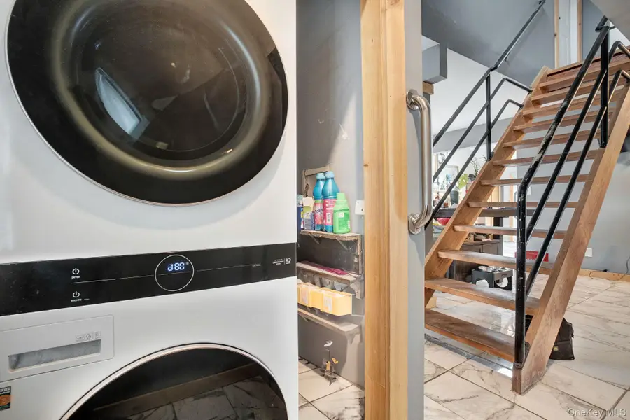 82 Grandview Drive, Shirley, NY 11967 - Image #3