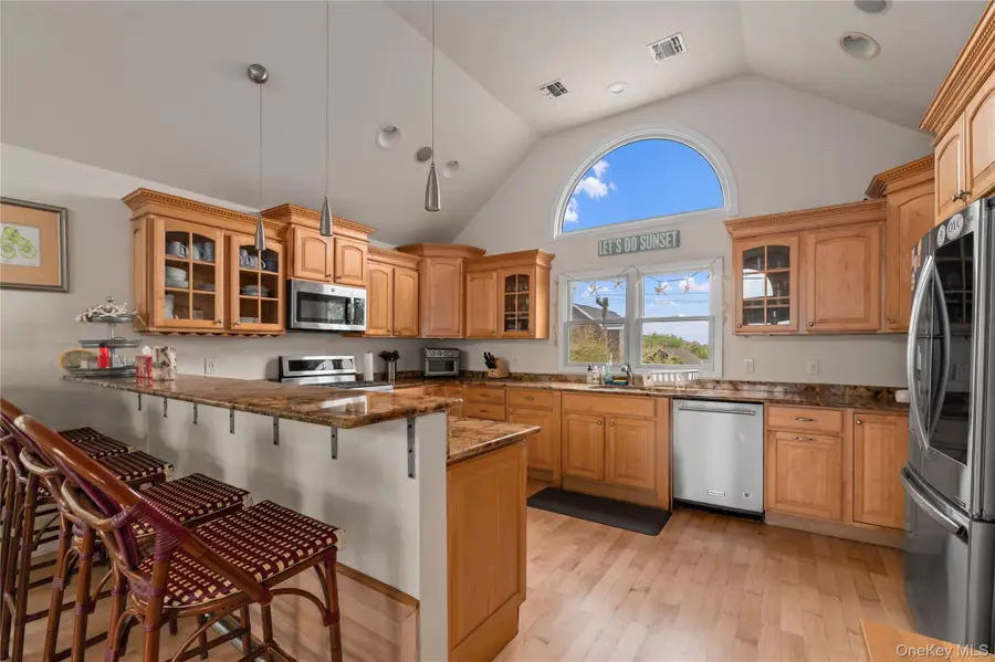 22 Bungalow Walk, Ocean Beach, NY 11770 - Image #3