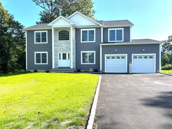 726 Middle, Bayport, NY 11705