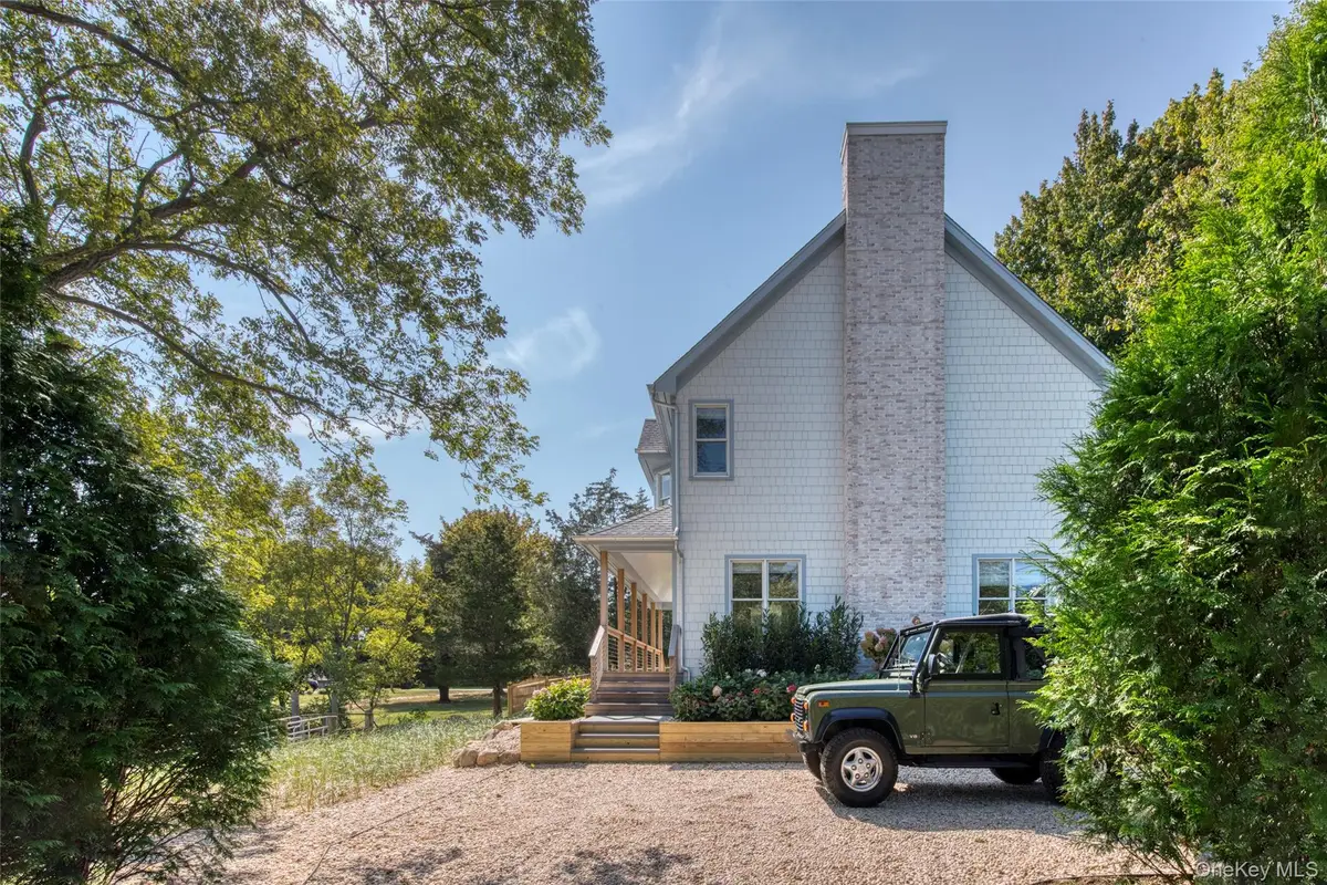 980 Manhanset Avenue, Greenport, NY 11944 - Image #1