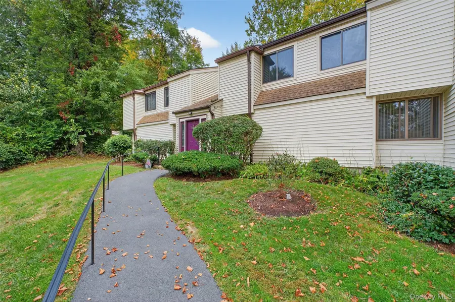 45 Jefferson Oval #D, Yorktown Heights, NY 10598 - Image #2