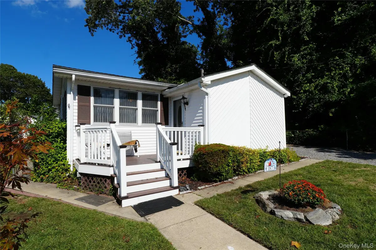 187 N Huron Street, Ronkonkoma, NY 11779 - Image #1