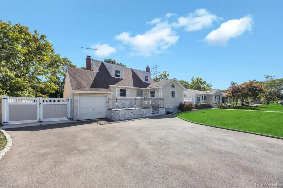 358 Eastwood Boulevard, Centereach, NY 11720 - Image #3