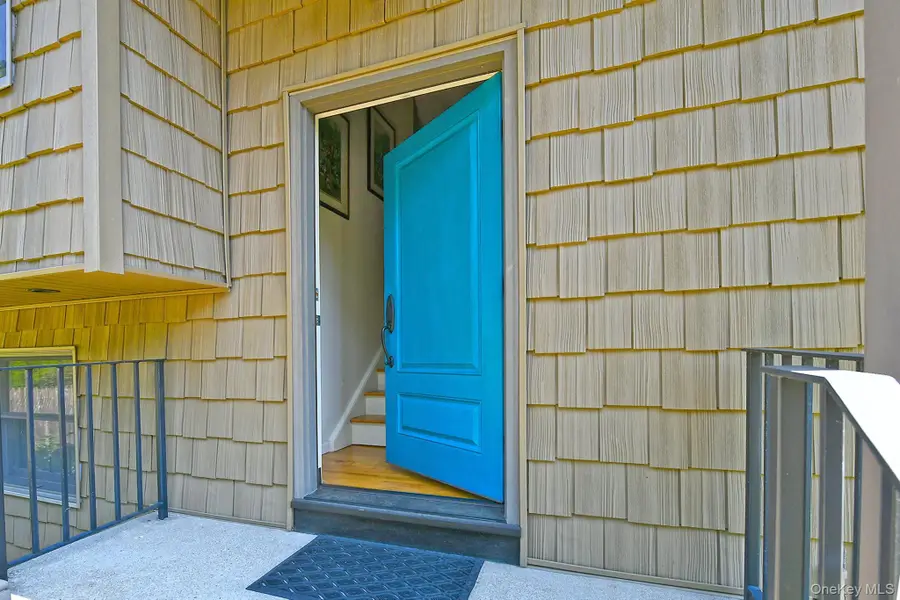 812 3rd Street, East Northport, NY 11731 - Image #3