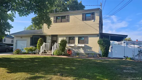 31 Perry Street, Brentwood, NY 11717