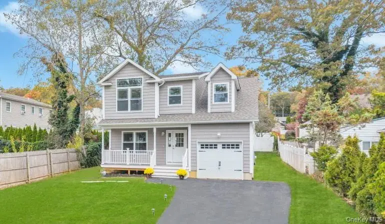 33 Rosemont Avenue, Farmingville, NY 11738 - Image #1