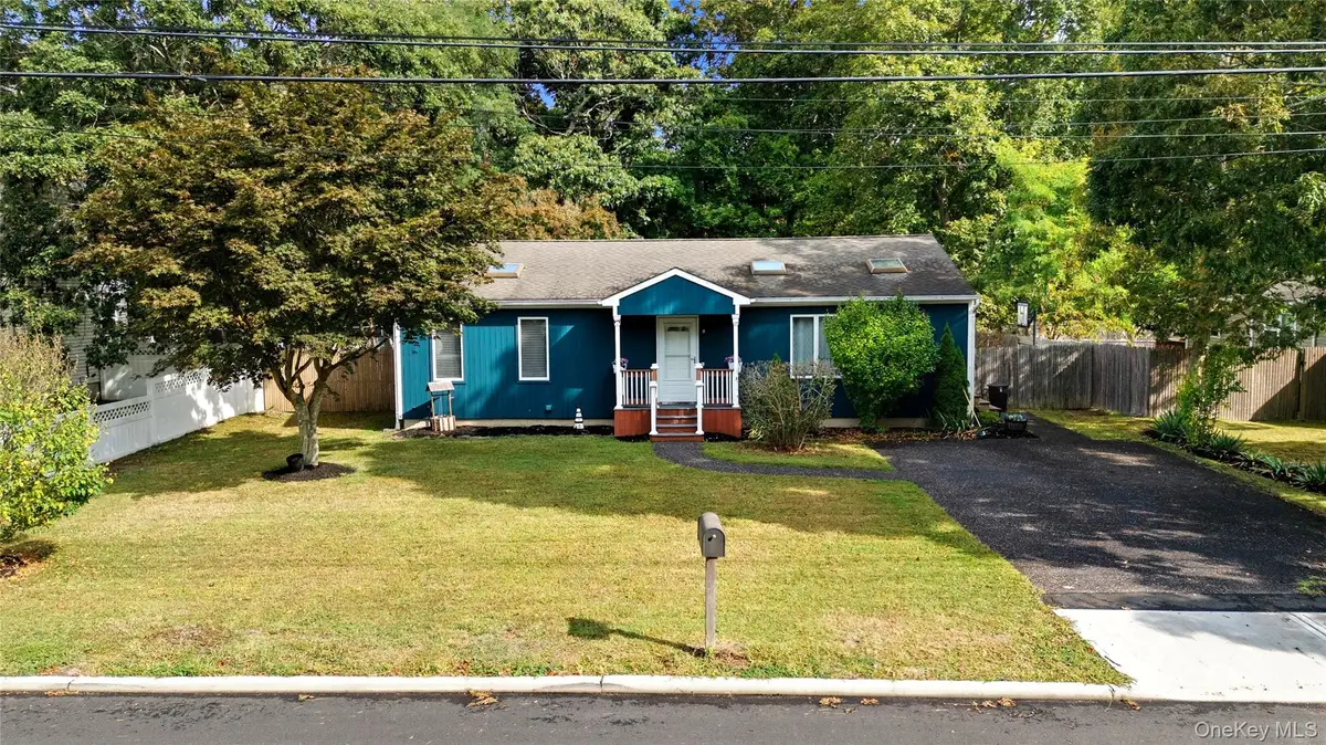 17 Golden Gate Drive, Shirley, NY 11967 - Image #1