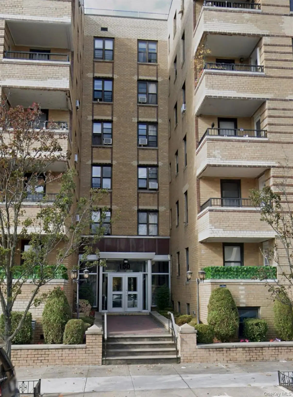 150 West End Avenue #3B, Brooklyn, NY 11235 - Image #1