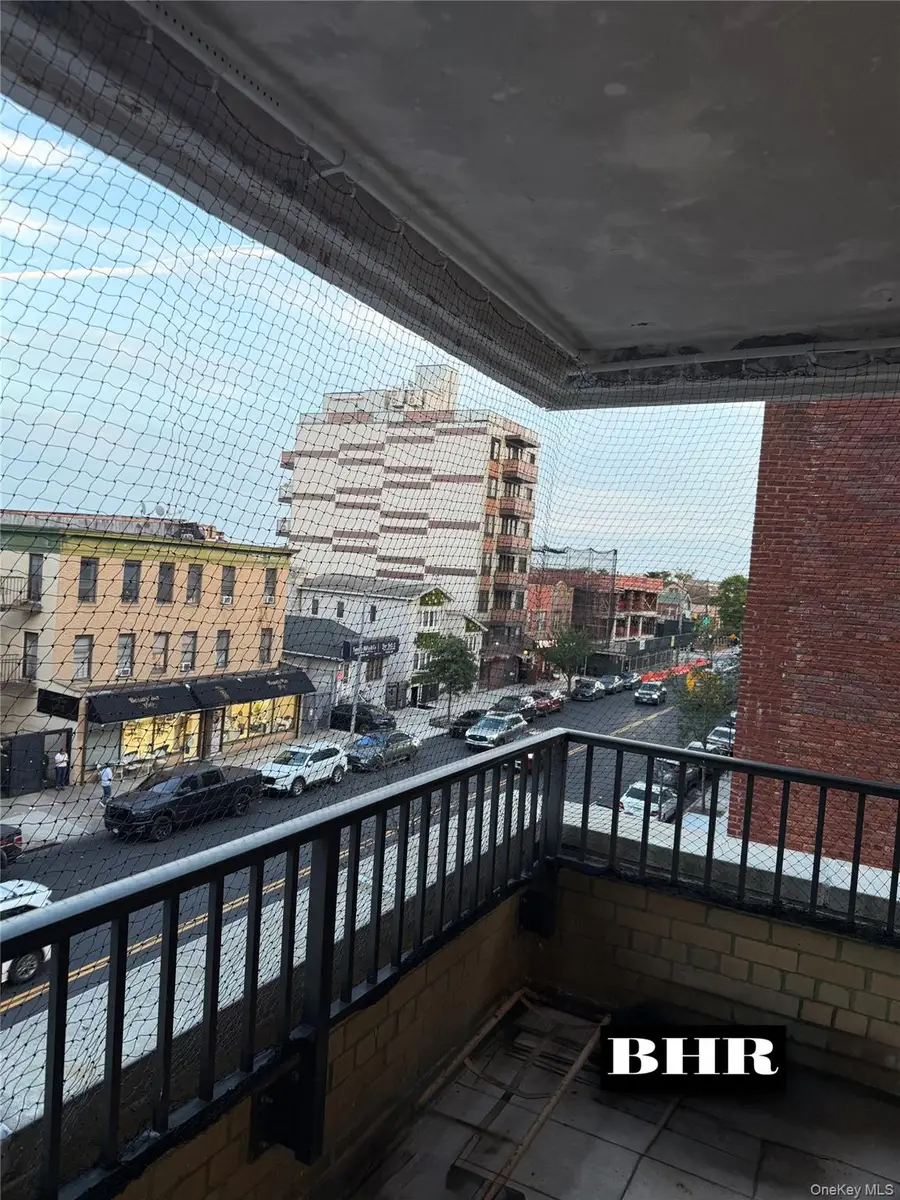 150 West End Avenue #3B, Brooklyn, NY 11235 - Image #3