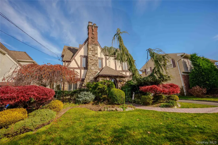 99 Durland Road, Lynbrook, NY 11563 - Image #2