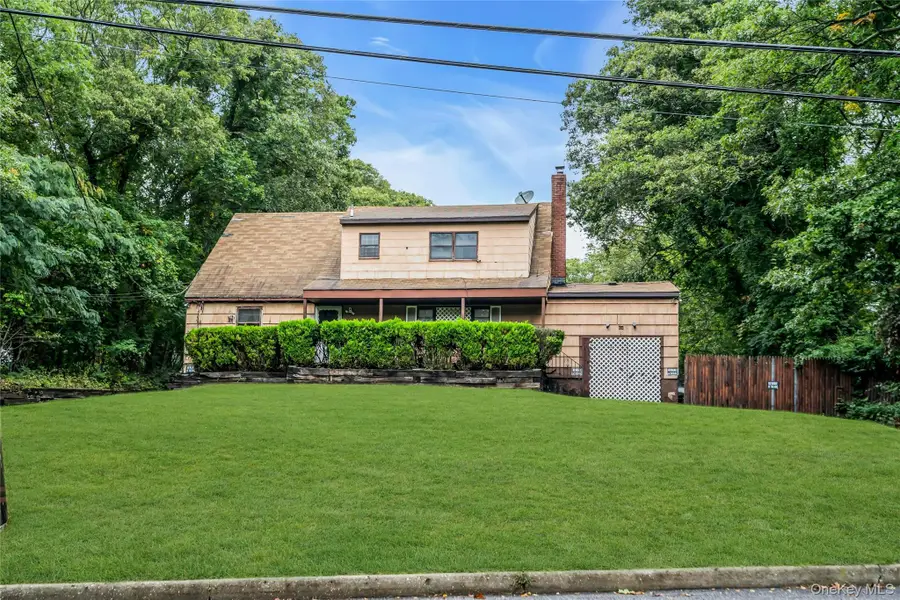 769 Meadow Road, Smithtown, NY 11787 - Image #2