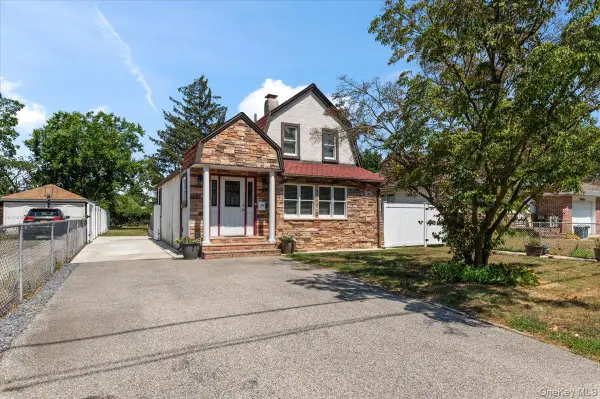 33 Prospect Avenue, Lynbrook, NY 11563