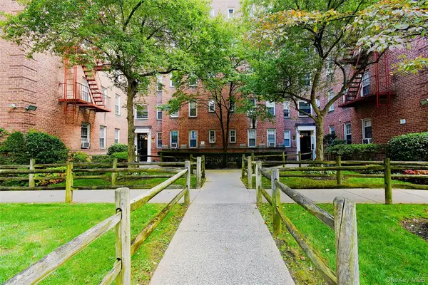 786 Bronx River #B56, Bronxville, NY 10708