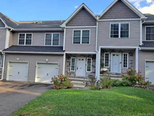 807 Fairway Court #94, New Windsor, NY 12553