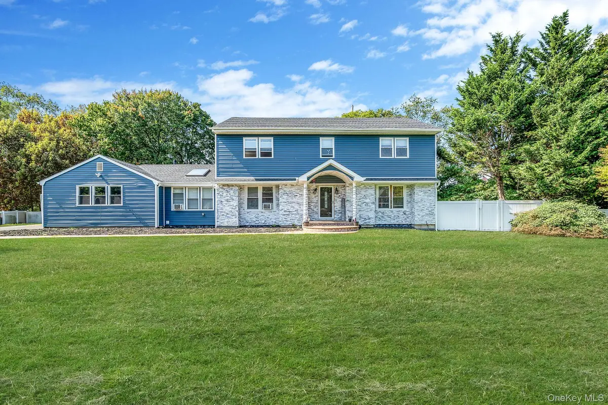 6-8 Clime Court, Saint James, NY 11780 - Image #1