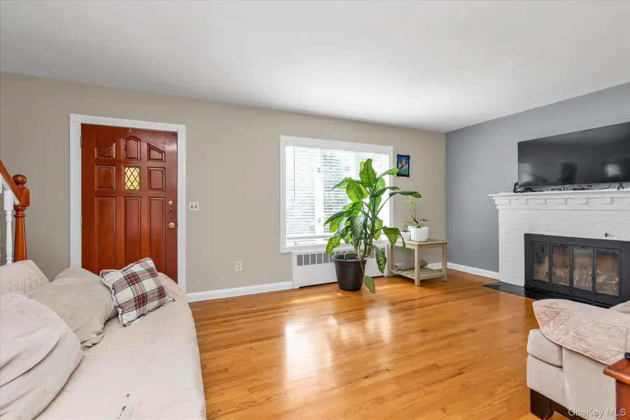 1039 Elizabeth Street, Baldwin, NY 11510 - Image #2