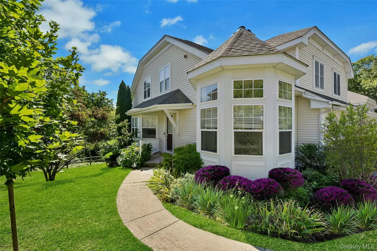 7 Winding Ridge Road, White Plains, NY 10603 - Image #1