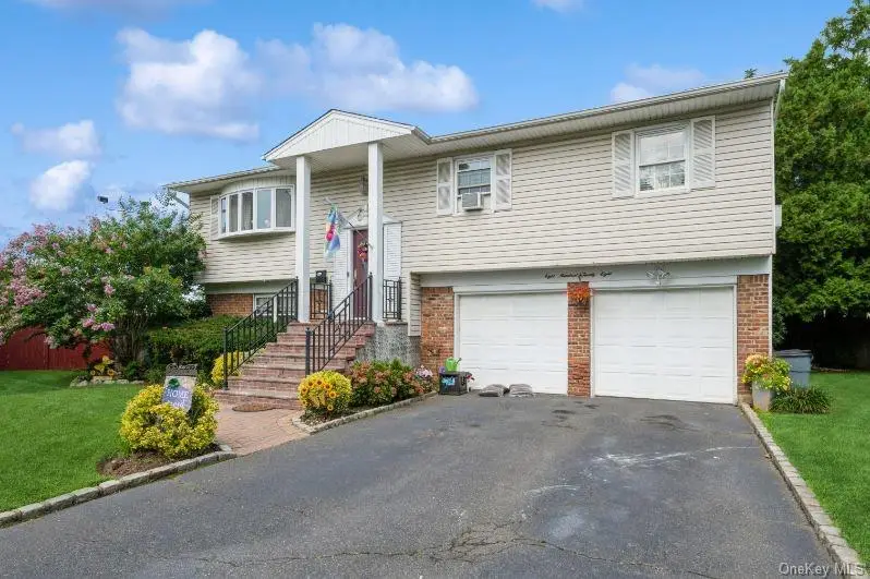 828 Robin Court, Baldwin, NY 11510 - Image #3