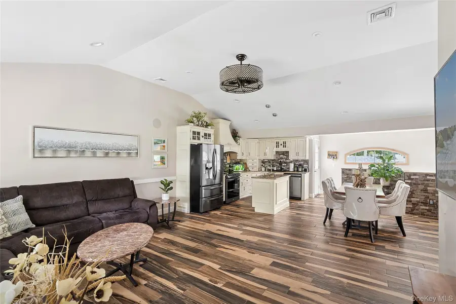 53 Timber Drive, Calverton, NY 11933 - Image #3