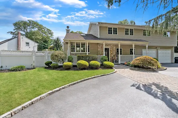 10 Basswood Place, Melville, NY 11747