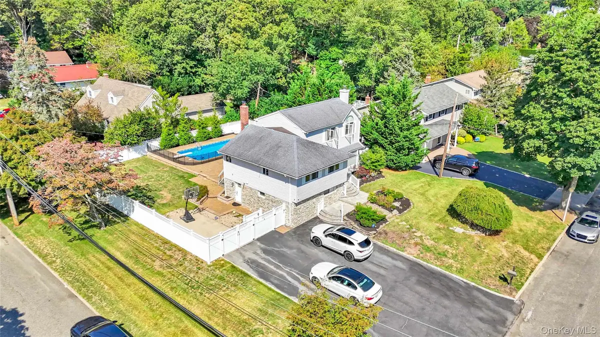 2 Amherst Lane, Smithtown, NY 11787 - Image #1