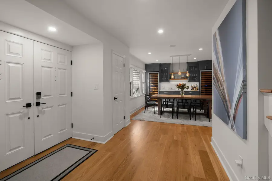 511 Wolf Hill Road, Dix Hills, NY 11746 - Image #3