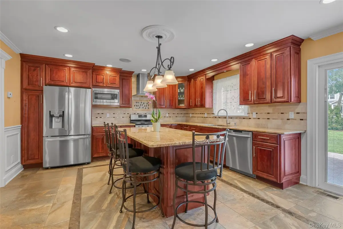 10 Field Avenue, Hicksville, NY 11801 - Image #1