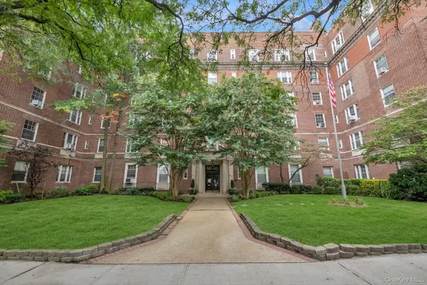 68-10 108 Street #2F, Forest Hills, NY 11375