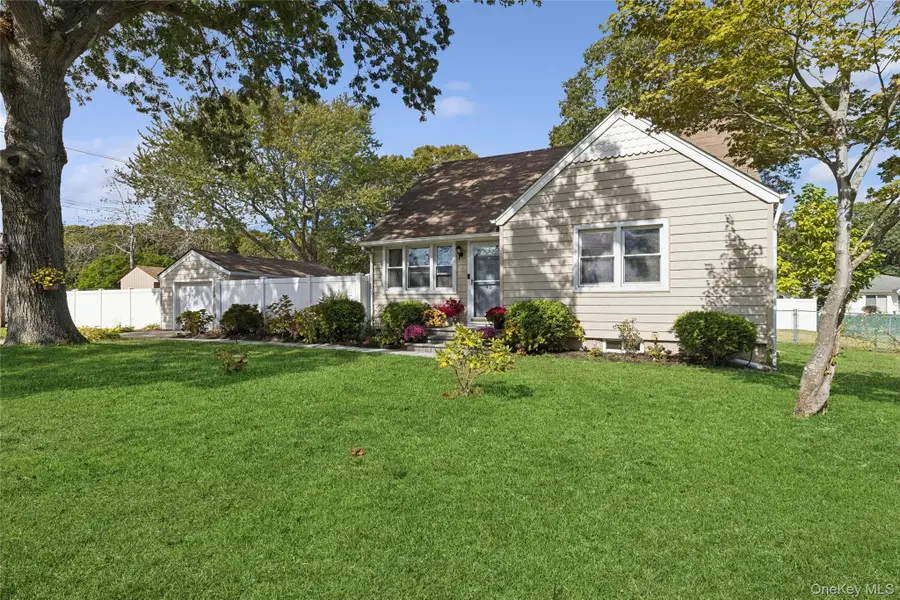 45 Pinetop Drive, Shirley, NY 11967 - Image #3